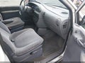 1998 Dodge Grand Caravan — photo 5 of 14 | VIN 1B4GP44R0WB747263