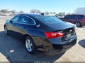 Photo 3 of 15 — 2018 Chevrolet Malibu Limited