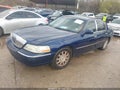 2009 Lincoln Town Car — photo 2 of 12 | VIN 2LNHM82V89X605778