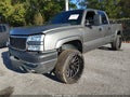 2007 Chevrolet Silverado 2500 — photo 2 of 17 | VIN 1GCHC23D07F104418