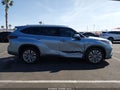 2024 Toyota Highlander — photo 14 of 17 | VIN 5TDKDRAH2RS532530