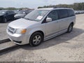 2010 Dodge Grand Caravan — photo 2 of 18 | VIN 2D4RN5D15AR119021