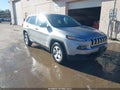 2017 Jeep Cherokee — photo 1 of 17 | VIN 1C4PJMAB4HW581093