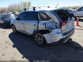 Photo 3 of 15 — 2016 Mitsubishi Outlander