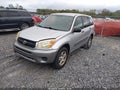 2005 Toyota RAV4 — photo 2 of 11 | VIN JTEGD20V750078143