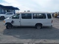 Photo 13 of 15 — 2004 Ford E-350