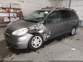 2005 Toyota Sienna — photo 2 of 17 | VIN 5TDBA23C95S039861
