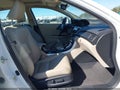 2015 Honda Accord — photo 5 of 17 | VIN 1HGCR6F74FA004339