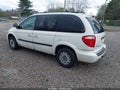 2006 Chrysler Town & Country — photo 3 of 10 | VIN 1A4GP45R26B760446
