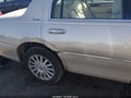 Photo 15 of 16 — 2004 Lincoln Town Car
