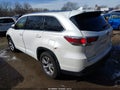 Photo 3 of 17 — 2015 Toyota Highlander