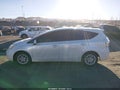 Photo 14 of 16 — 2014 Toyota Prius V