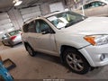 Photo 13 of 16 — 2010 Toyota RAV4