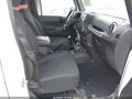 2018 Jeep Wrangler Unlimited — photo 5 of 17 | VIN 1C4BJWDG0JL895876