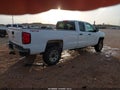 Photo 4 of 17 — 2015 Chevrolet Silverado