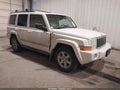 Photo 1 of 17 — 2006 Jeep Commander