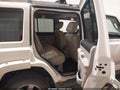 Photo 8 of 17 — 2006 Jeep Commander