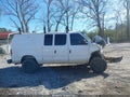 Photo 13 of 16 — 2006 Ford E-250