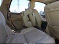 2009 GMC Yukon — photo 8 of 16 | VIN 1GKFK33019R121487
