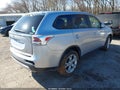 Photo 4 of 12 — 2015 Mitsubishi Outlander