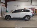 Photo 14 of 16 — 2020 Mitsubishi Outlander