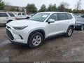 Photo 2 of 17 — 2025 Toyota Highlander