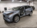Photo 2 of 17 — 2024 Toyota Highlander Hybrid