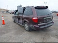 Photo 3 of 11 — 2003 Chrysler Town & Country