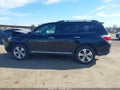 Photo 14 of 16 — 2013 Toyota Highlander