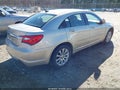 Photo 4 of 10 — 2013 Chrysler 200