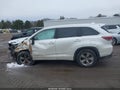 Photo 14 of 19 — 2015 Toyota Highlander