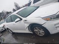Photo 13 of 16 — 2017 Kia Optima