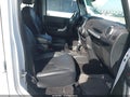 2015 Jeep Wrangler Unlimited — photo 5 of 16 | VIN 1C4HJWEG6FL610937