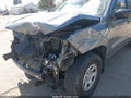 Photo 6 of 15 — 2022 Nissan Frontier