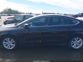 Photo 15 of 17 — 2015 Chrysler 200