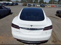 2013 Tesla Model S — photo 16 of 18 | VIN 5YJSA1CG1DFP22380