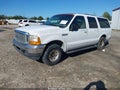 2000 Ford Excursion — photo 2 of 11 | VIN 1FMNU40L6YEC51837