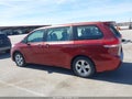 Photo 14 of 16 — 2011 Toyota Sienna