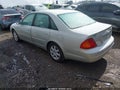 Photo 3 of 11 — 2001 Toyota Avalon
