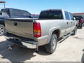 2001 Chevrolet Silverado 2500 — photo 4 of 10 | VIN 1GCHC23U61F183181