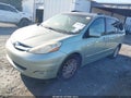 Photo 2 of 16 — 2010 Toyota Sienna