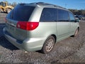 Photo 4 of 16 — 2010 Toyota Sienna