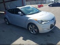 2013 Hyundai Veloster — photo 1 of 11 | VIN KMHTC6AD6DU177347