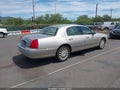 Photo 4 of 16 — 2003 Lincoln Town Car