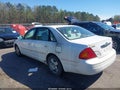 Photo 3 of 12 — 2000 Toyota Avalon