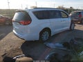 Photo 4 of 17 — 2017 Chrysler Pacifica