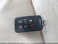2013 Volvo XC60 — photo 11 of 15 | VIN YV4952DZ0D2426310