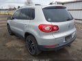 2009 Volkswagen Tiguan — photo 3 of 11 | VIN WVGBV75N59W528095