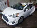 Photo 2 of 17 — 2016 Toyota Prius C