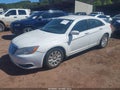 Photo 2 of 11 — 2014 Chrysler 200